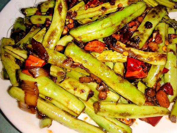 家常菜干煸四季豆