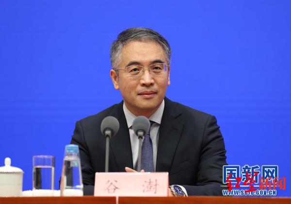 不良|银保监会主席郭树清：疫情下企业还贷困难，今年需处置的不良贷款仍会增长