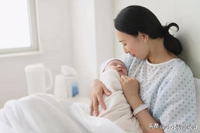 产妇刚生下宝宝，因为坐月子一家人闹起矛盾，孕妈决定离婚