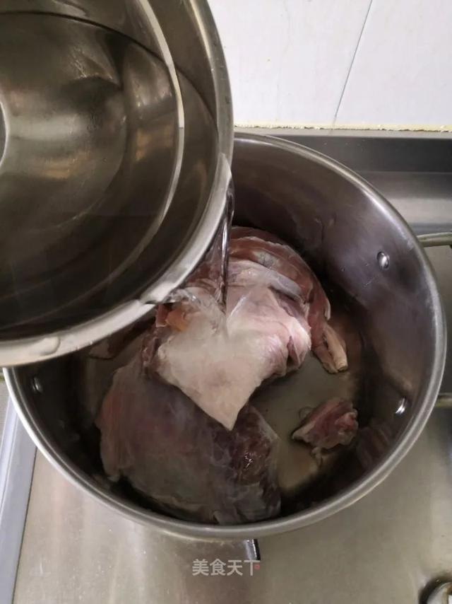 冬日进补怎么能少了羊肉呢？鲜而不腻，又暖又香，快来大快朵颐吧