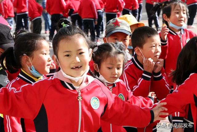 你的育儿经|卓尼幼儿园开园啦！直击“神兽归园”第一现场！