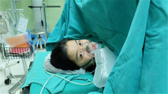 你的育儿经|80后产妇生下龙凤胎，刚要缝合时产妇说的话，让医生哭笑不得