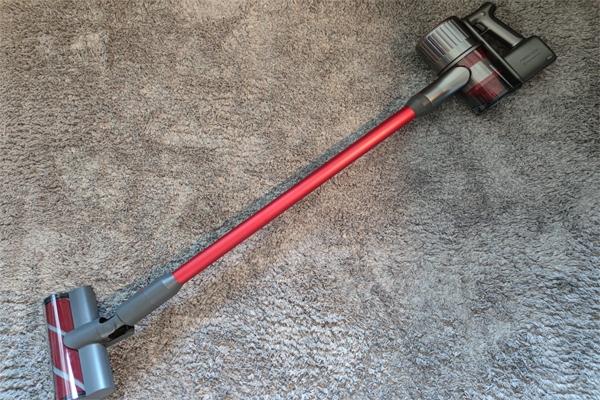 「中国网财经」石头手持无线吸尘器H6上手体验：颜值性能双在线 综合实力不逊戴森v10