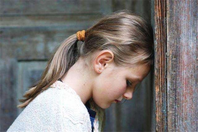「你的育儿经」孩子遇到事情就紧张，家长学会这3招，孩子不再“临阵退缩”