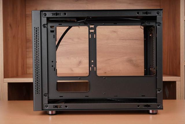 好久没有遇到令人心情澎湃的机箱了，先马趣造双平台搭建（上篇）