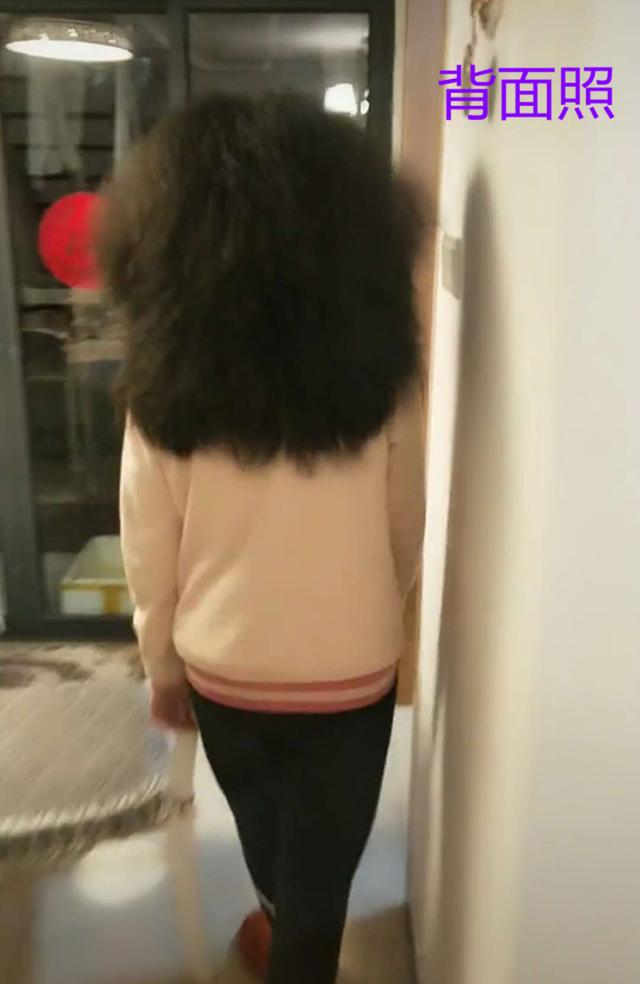 【超级宝妈】女孩因发型被封“狮王”，没吹干先出汗，网友：看过后有点酸