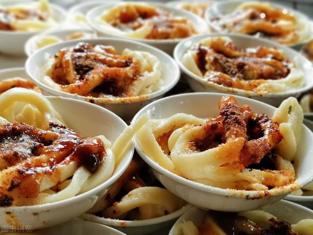 成都人早餐的“4件宝”，原来吃的如此平淡，一点不像四川人