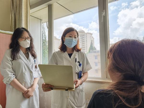 进食|被“恶魔”支配，她们住进600号重新学习“吃饭”