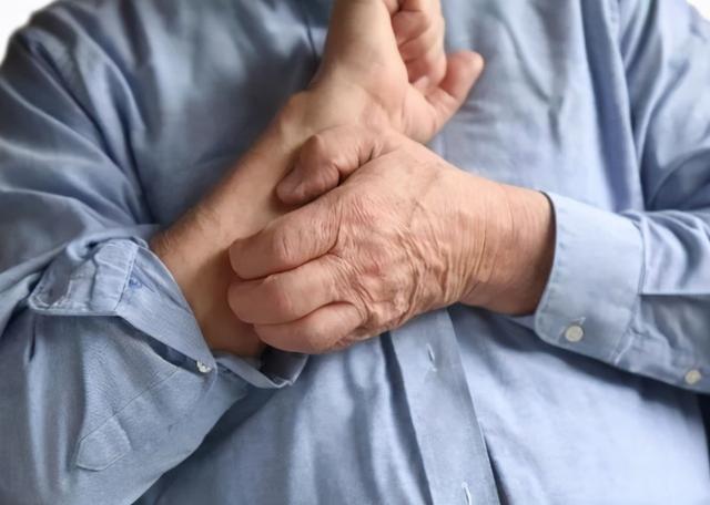 解泡沫尿，乏力，纳差—这些可能是肾脏问题的警告信号