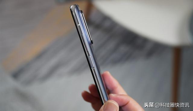 红米K30S至尊版上手详评！3000元最强LCD旗舰手机诞生