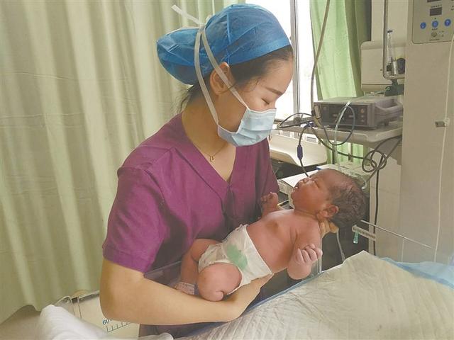 你的育儿经@生孩子顺带解决了“生理需求”，产妇一脸尴尬，医生却说这是好事