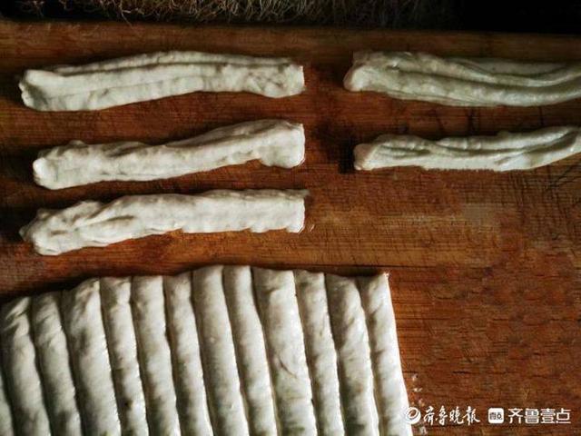 情报站｜早餐不知道吃啥好？在家做酥脆可口的油条，家人都爱吃