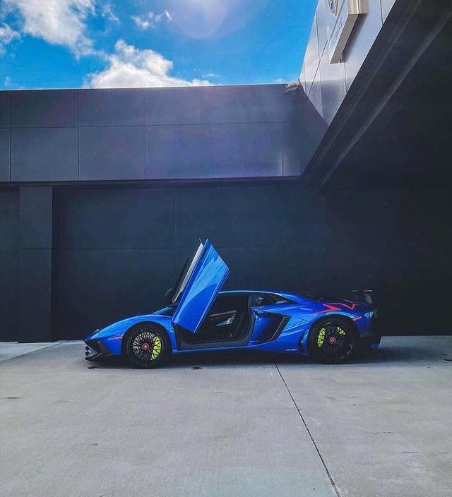 兰博基尼Lamborghini Aventador SV