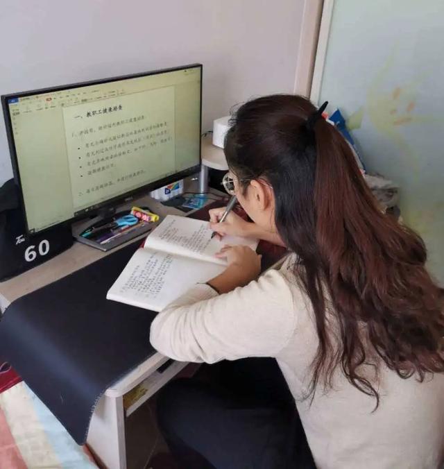 #你的育儿经#严格防控 筑牢病毒隔断屏障—县同和幼儿园全力做好疫情防控开学前消毒工作