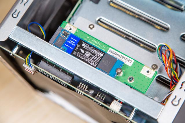 华硕品牌第一款NAS表现如何？华硕 AS6604T实测分享