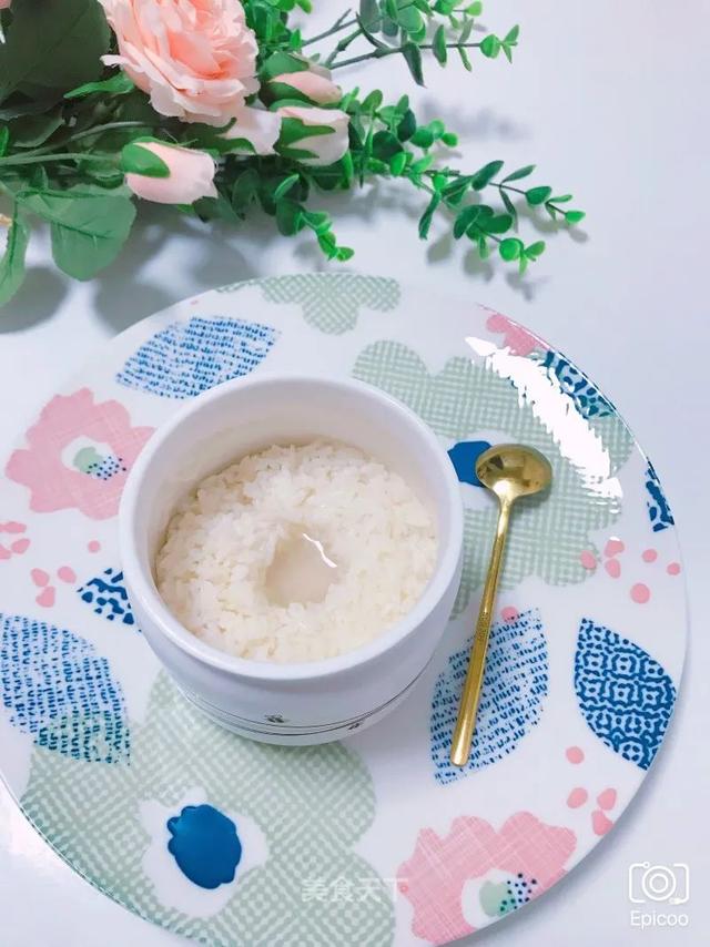 天气凉别再吃冷饮了，试试这道甜品吧！超级好吃又补气血哦