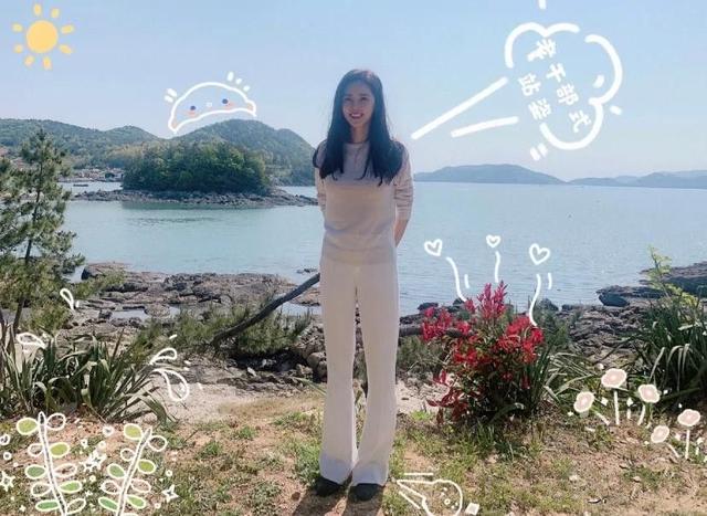 秋瓷炫晒近照，重拍绝美婚纱照，大秀笔直美腿，40岁宛如20岁少女|影视交流地