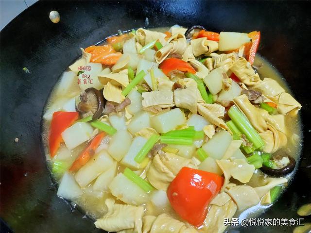 冬季最应给孩子吃这菜，5元炖一大锅，实惠好吃，比牛肉羊肉解馋