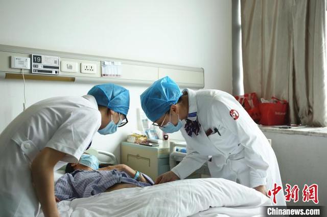 伤口|广西柳州“伤口治疗师”用心抚平患者难以愈合的伤口