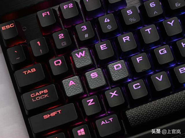 终于还是上了这条贼船，海盗船K70 RGB MK.2键盘开箱
