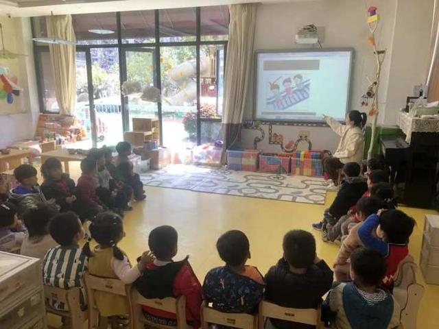 幼儿|不要轻信陌生人！申花实验幼儿园开展防拐骗安全演练