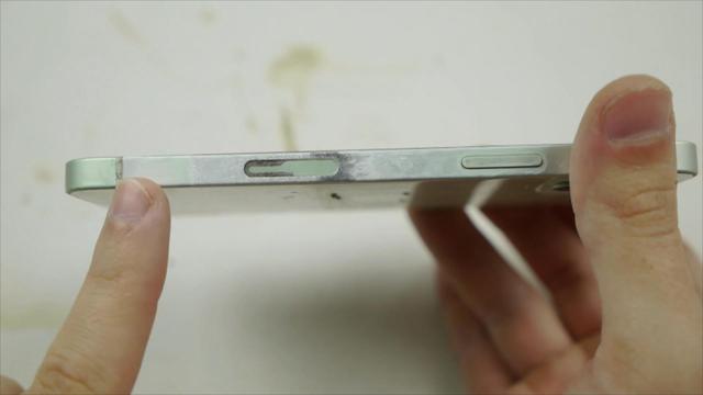 iPhone12和三星S20耐腐蚀测试：结局反转果粉要沸腾了