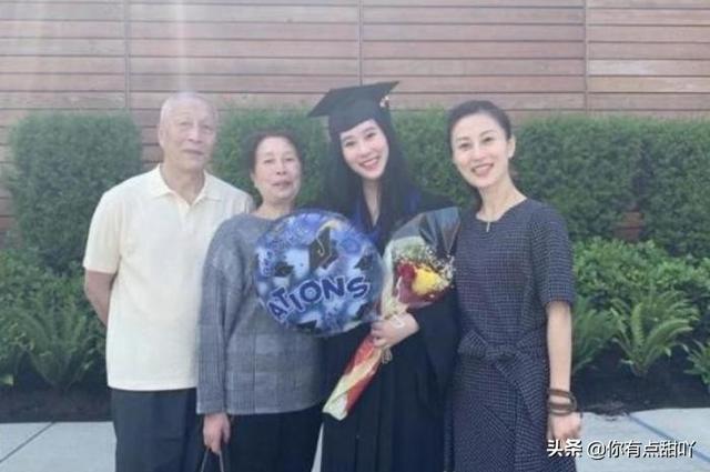 电影工厂|杨子18岁女儿哈佛毕业，前妻陶虹现身，气质出众不输学姐姚安娜