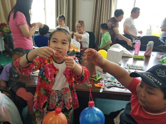 齐鲁东营资讯|胜荣社区：亲子庆“六一” 迎“六五”环境日