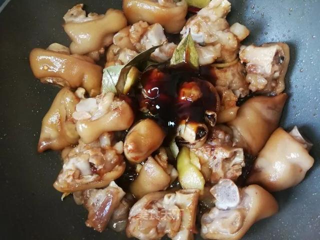 猪蹄这样做，软而不烂，肥而不腻！香糯可口，入口即化！家人超爱吃