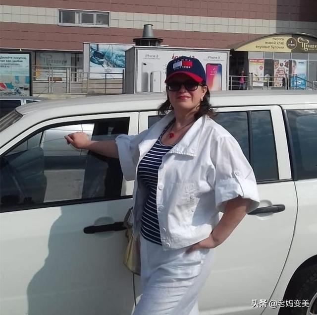 第五大道胖妈不敢穿白色?来借鉴这位俄罗斯博主的穿搭,其实方法就这几个