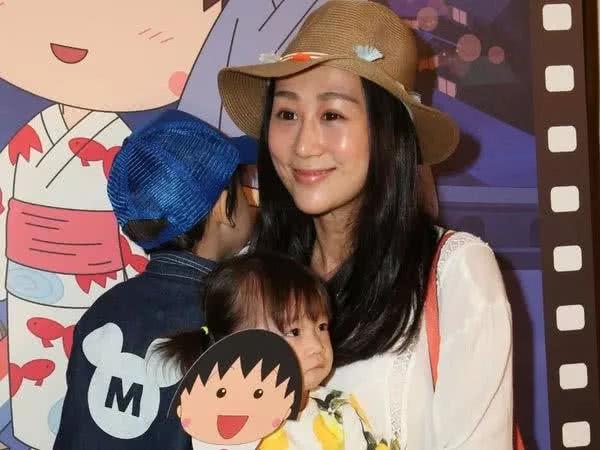 你的育儿经■5年剖腹产4次,还效仿外国女人不坐月子,如今脸上老态看得见
