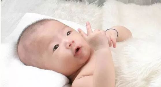 「暖先生格调」婴儿出生0-12月需要注意的事情，最真实的经验分享，赶紧收藏！