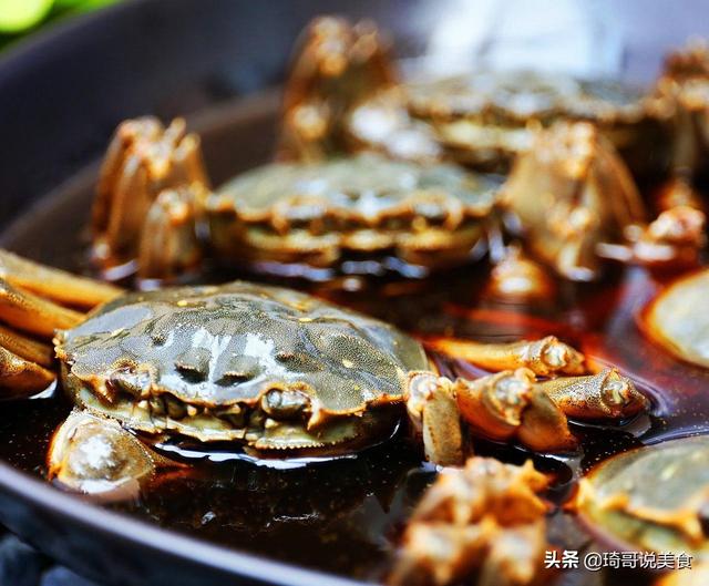 美国人敢吃1分熟牛排，日本人敢用生鸡蛋当蘸料，中国人：看我的