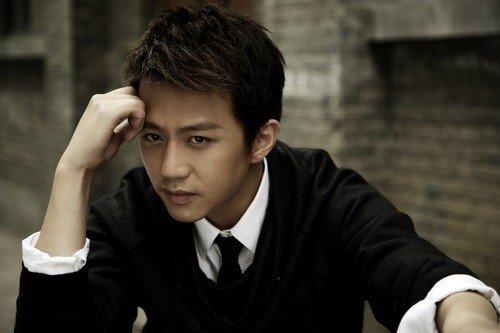 资讯早知道|邓超被孙俪“套路”，发文向网友求助，粉丝：横竖都要挨打放弃吧