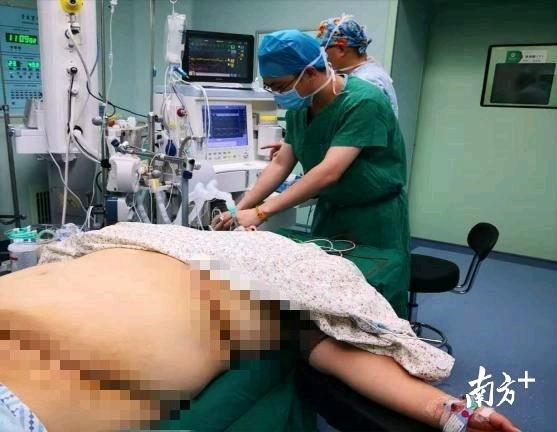 深圳一宝妈体重近300斤，炸鸡配可乐“引爆”胆囊炸弹