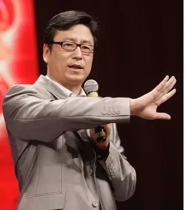 『暖先生格调』初三生父亲晒出女儿中考图,看哭万人: 孩子,读书虽苦,却是最容易的那条!