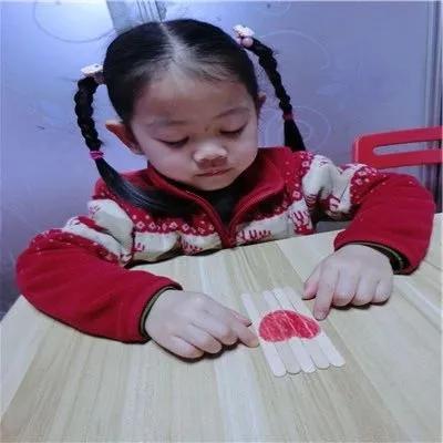 「超级宝妈」雪糕棒这样设计玩法，亲子游戏不用再发愁