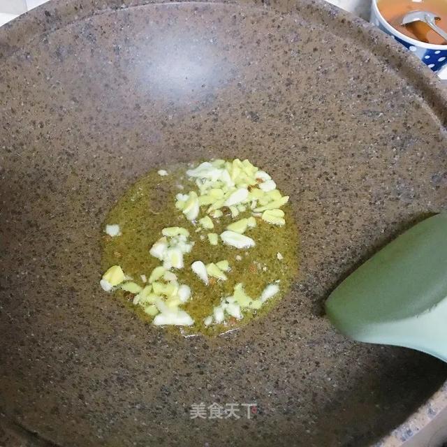 小炒双菇：鲜美入味，清爽下饭，十分钟就搞定