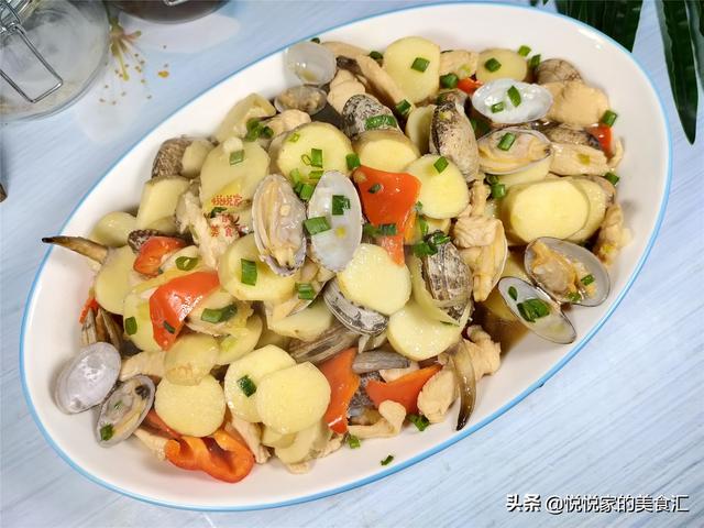 元月这菜比萝卜受欢迎，放把蛤蜊一起焖，鲜美滋补，寓意大吉大利