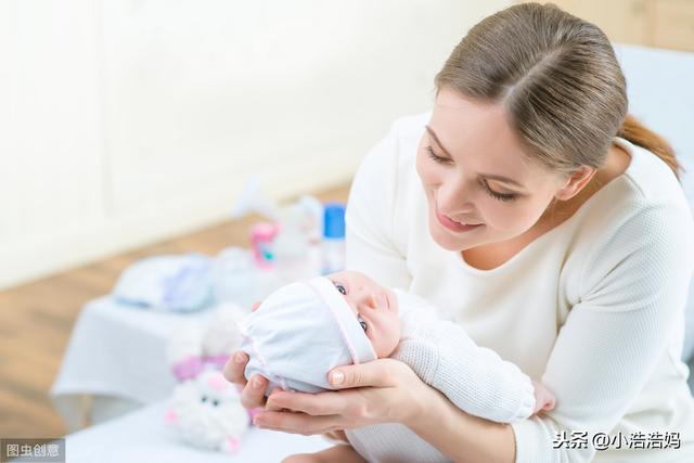 超级宝妈▲Papi酱产后吐槽:“月子就不是用来休息”,同为宝妈的我深有同感