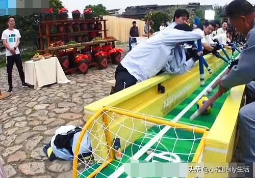 奔跑吧:蔡徐坤玩棒球时,谁注意郭麒麟的表情,满脸嫌弃藏不住|9号放映厅