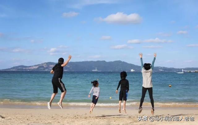 你的育儿经|章子怡成“孩子头儿”？素颜陪娃看书！汪峰：陪伴比血缘更重要