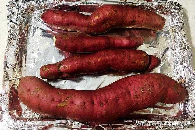 冬季在家烤红薯，牢记3要点，烤的红薯香甜软糯，比买的还好吃