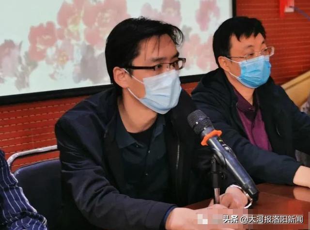 「大河报洛阳新闻」携手智慧钉钉,共建未来校园——洛龙三实小钉钉未来校园示范校授牌仪式举行