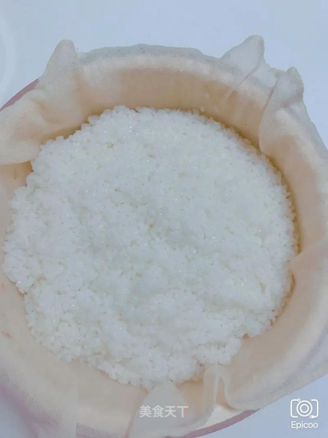 天气凉别再吃冷饮了，试试这道甜品吧！超级好吃又补气血哦