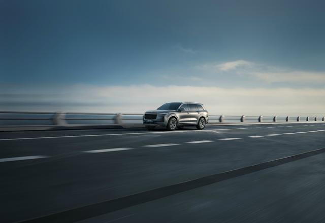 相比特斯拉的长续航，没有里程焦虑的理想ONE，让人更难以拒绝