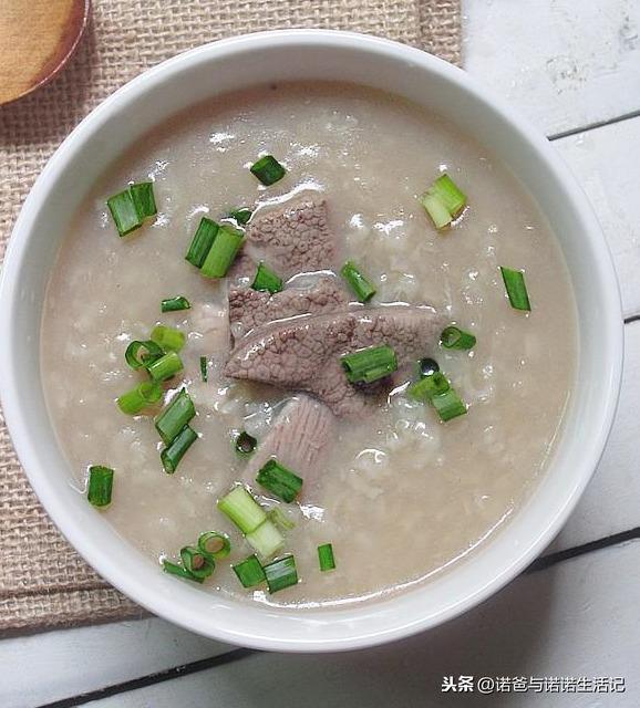 超级宝妈▲你还不知道1周孩子辅食该怎么吃，戳进来，（食物补铁篇）