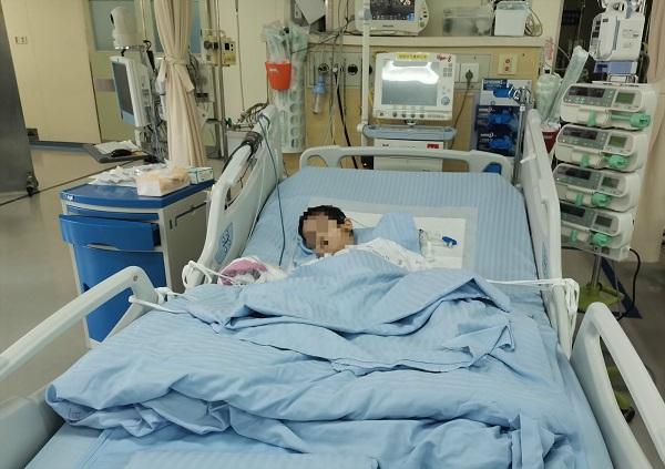新民晚报▲1岁患儿误服高锰酸钾化学物质 宅家安全问题不容忽视