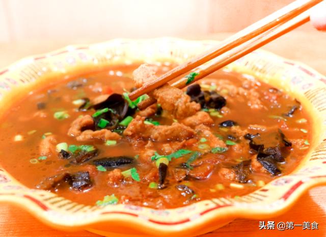 吃饺子就得配这道菜，酸香开胃，闻闻汤味都能多吃一碗饺子