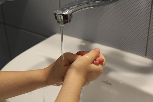 「暖先生格调」6岁女孩突然高烧不退！这种病与感冒极为相似，却凶险得多！